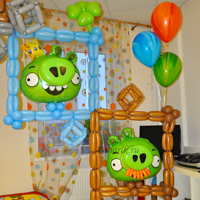 Фольгированный шар Angry Birds Король свиней Леонард