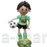 Фигура футболиста из шаров