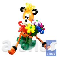 Фигура из шаров Тигр с букетом