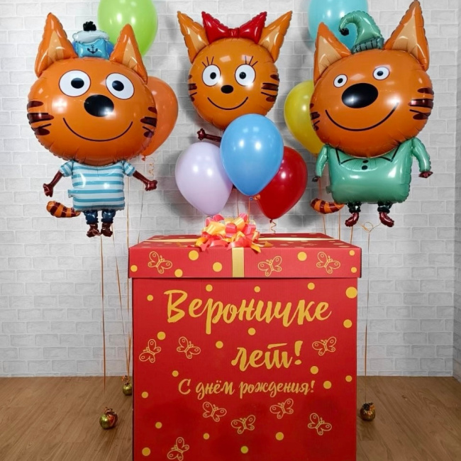 Воздушные шары "Коробка – сюрприз с воздушными шарами Три кота" - фото